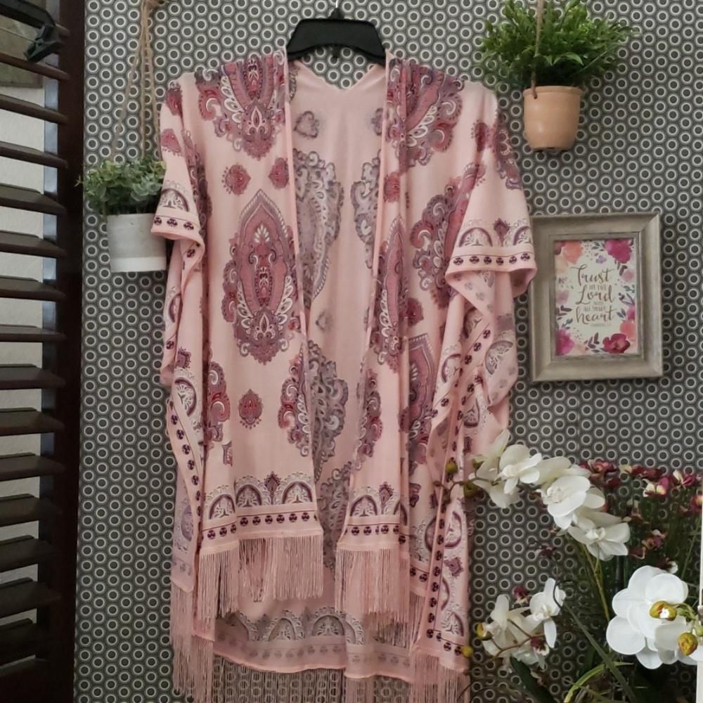 Pink kimono